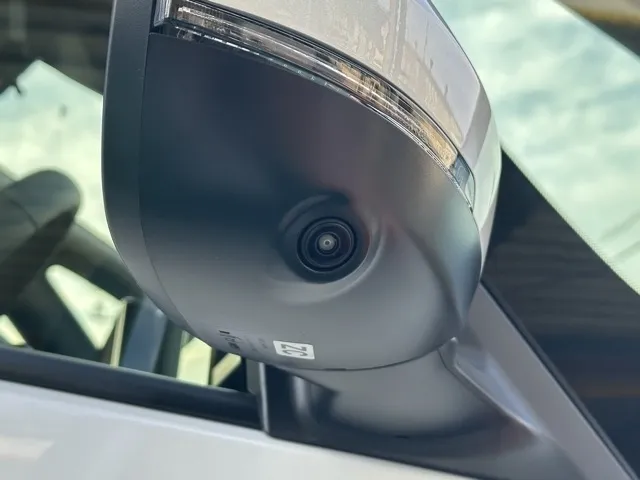 セレナ(ニッサン)ハイウェイスターV 12.3インチコネクトナビ見本展示車有り 13
