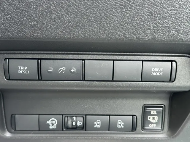 セレナ(ニッサン)ハイウェイスターV 12.3インチコネクトナビ見本展示車有り 17