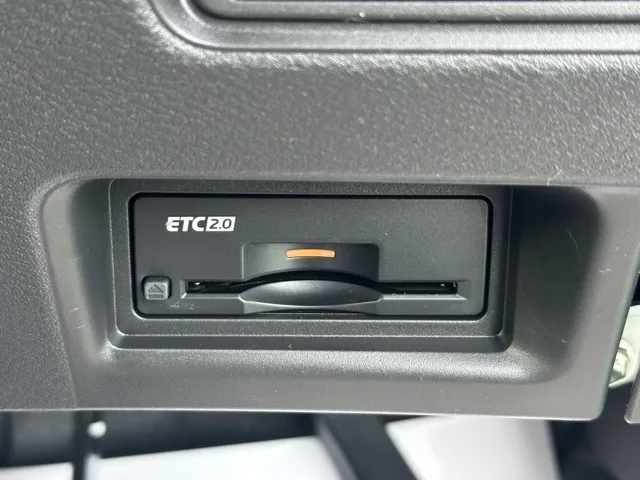 セレナ(ニッサン)ハイウェイスターV 12.3インチコネクトナビ見本展示車有り 19