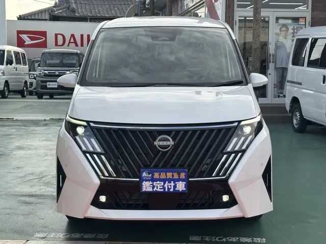 セレナ(ニッサン)ハイウェイスターV 12.3インチコネクトナビ見本展示車有り 29