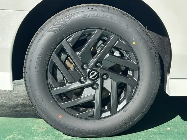 セレナ(ニッサン)ハイウェイスターV 12.3インチコネクトナビ見本展示車有り 14