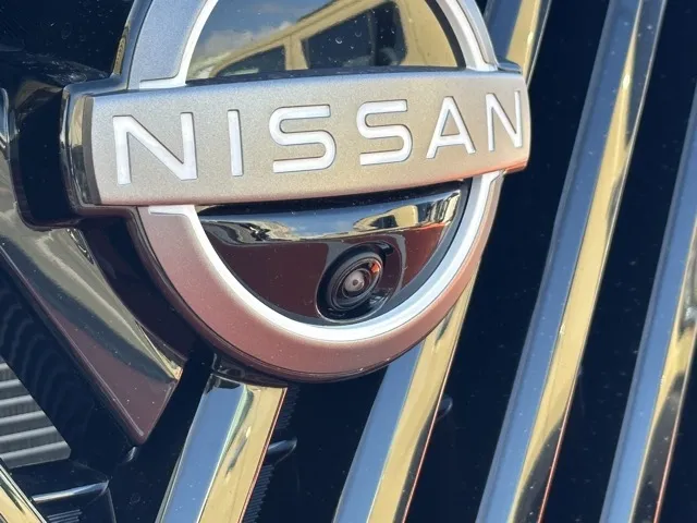 セレナ(ニッサン)ハイウェイスターV 12.3インチコネクトナビ見本展示車有り 17