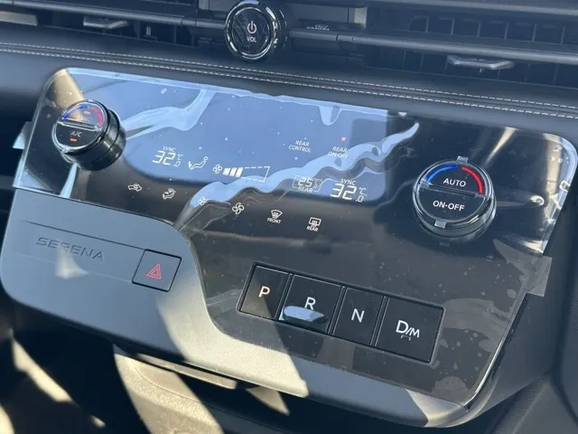 セレナ(ニッサン)ハイウェイスターV 12.3インチコネクトナビ見本展示車有り 28