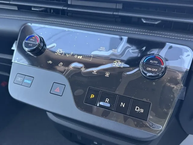 セレナ(ニッサン)eパワーハイウェイスターV アラウンドビューモニター見本展示車有り 26