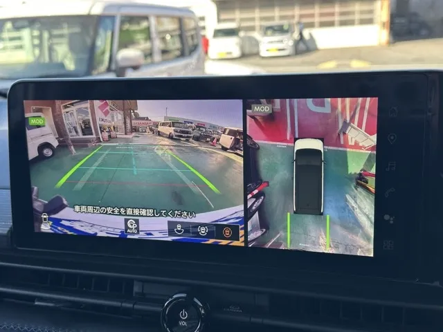 セレナ(ニッサン)eパワー ルキシオン見本展示車有り 25