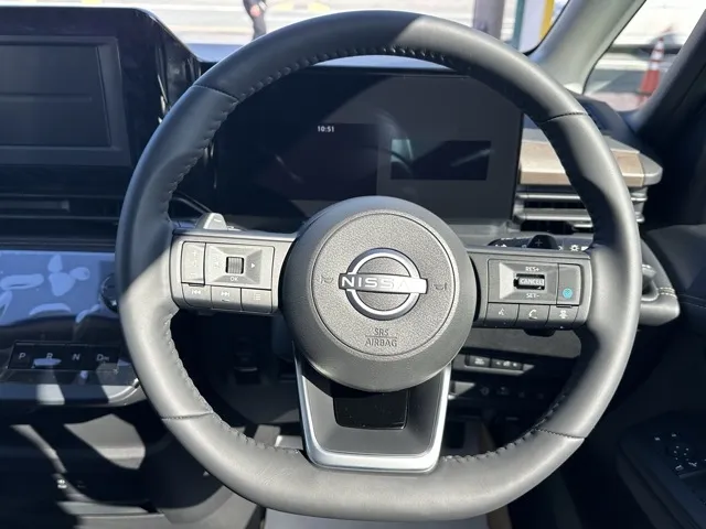 セレナ(ニッサン)オーテックライン アラウンドビューモニター見本展示車有り 7