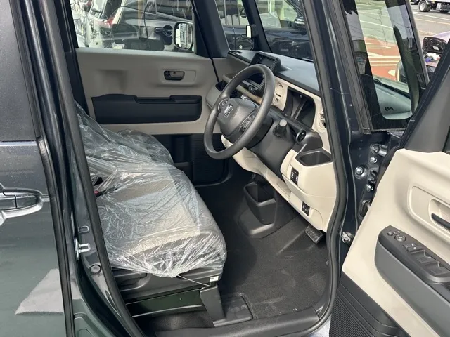 N-BOX(ホンダ)N-BOX コンフォートＰ届出済未使用車 15