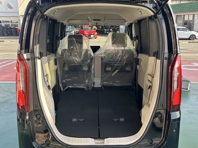 N-BOX(ホンダ)N-BOX コンフォートＰ届出済未使用車 11