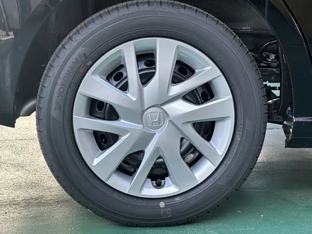 N-BOX(ホンダ)N-BOX コンフォートＰ届出済未使用車 13