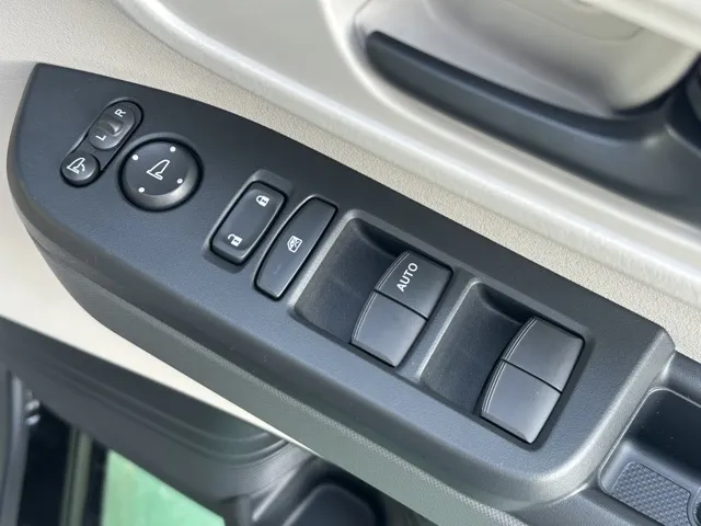 N-BOX(ホンダ)N-BOX コンフォートＰ届出済未使用車 14