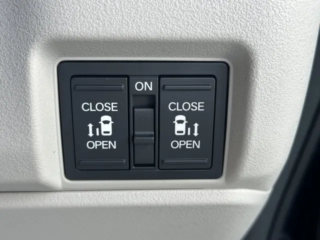 N-BOX(ホンダ)N-BOX コンフォートＰ届出済未使用車 16