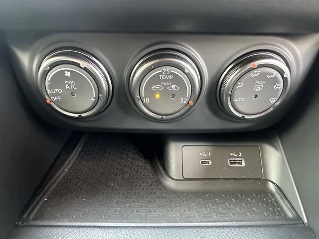 フェアレディZ(ニッサン)バージョンST 6MT中古車 18