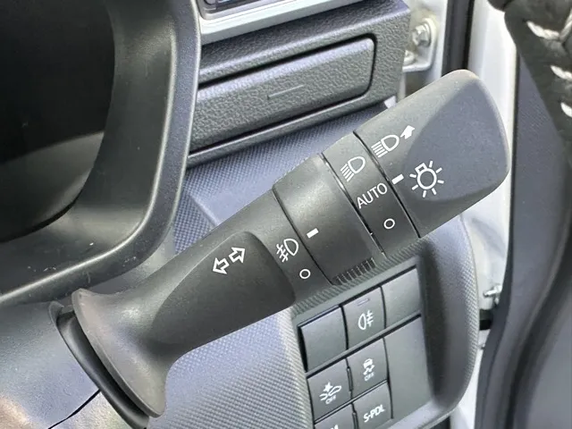 ライズ(トヨタ)ハイブリッドＺ　ナビレディ登録済未使用車 15