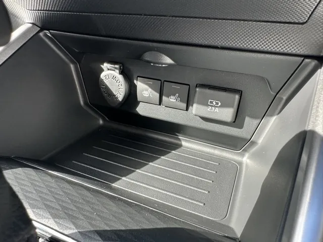 ライズ(トヨタ)ハイブリッドＺ　ナビレディ登録済未使用車 18