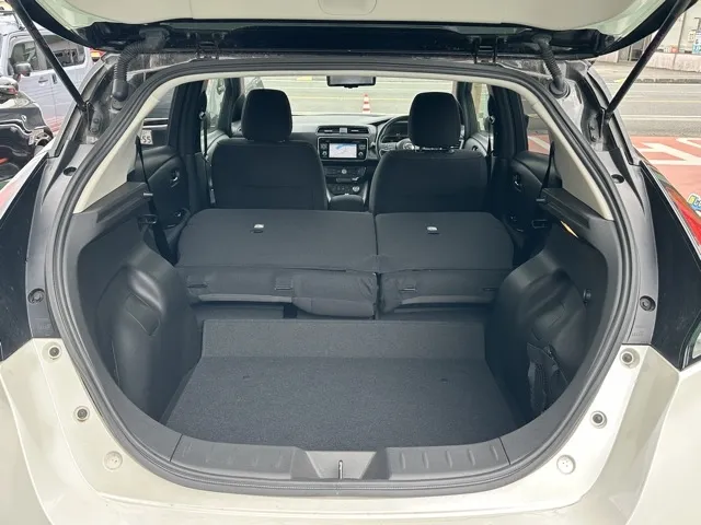 リーフ(ニッサン)G中古車 8