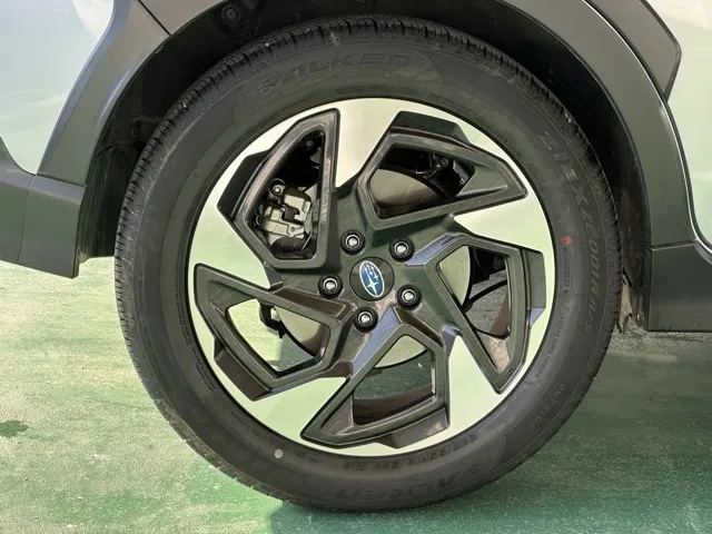 クロストレック(スバル)リミテッド中古車 13