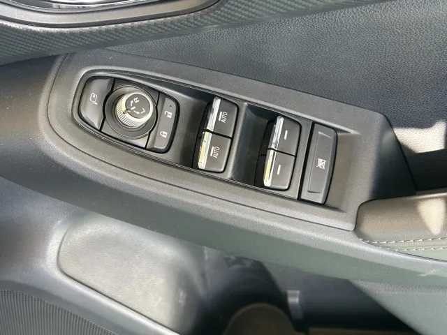 クロストレック(スバル)リミテッド中古車 15