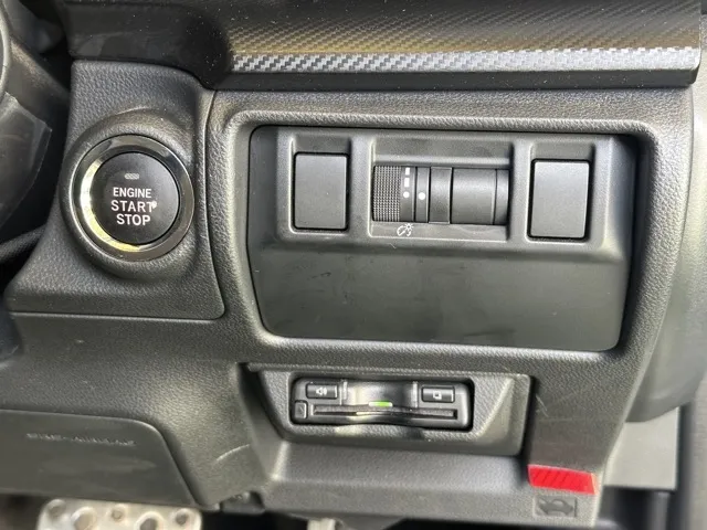 クロストレック(スバル)リミテッド中古車 16