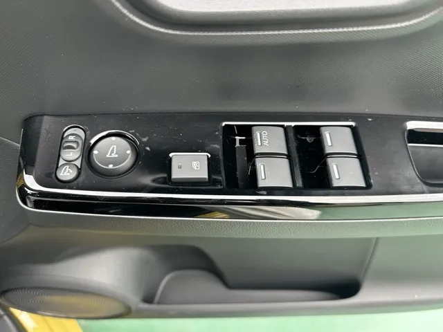 N-ONE(ホンダ)ＲＳ ６ＭＴ届出済未使用車 12