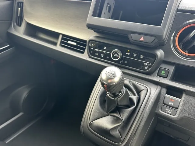 N-ONE(ホンダ)ＲＳ ６ＭＴ届出済未使用車 16