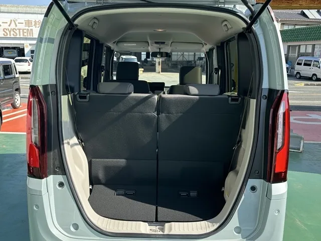 N-BOX(ホンダ)N-BOX ファッションスタイル コンフォートＰ届出済未使用車 10