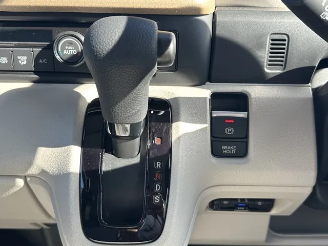 N-BOX(ホンダ)N-BOX ファッションスタイル コンフォートＰ届出済未使用車 18