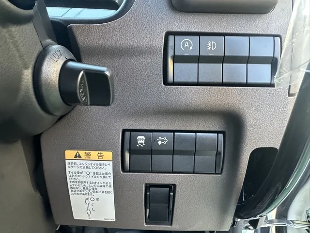 キャンター(三菱)全低床キョウカダンプ ３ｔ登録済未使用車 10