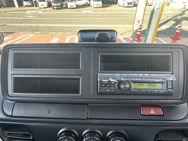 キャンター(三菱)全低床キョウカダンプ ３ｔ登録済未使用車 14