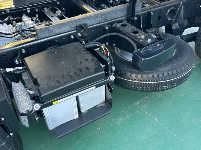 キャンター(三菱)全低床キョウカダンプ ３ｔ登録済未使用車 4