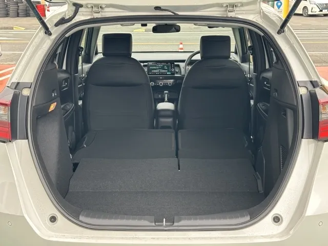 フィット(ホンダ)e：HEV ホーム中古車 10