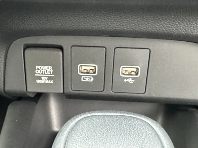 フィット(ホンダ)e：HEV ホーム中古車 15