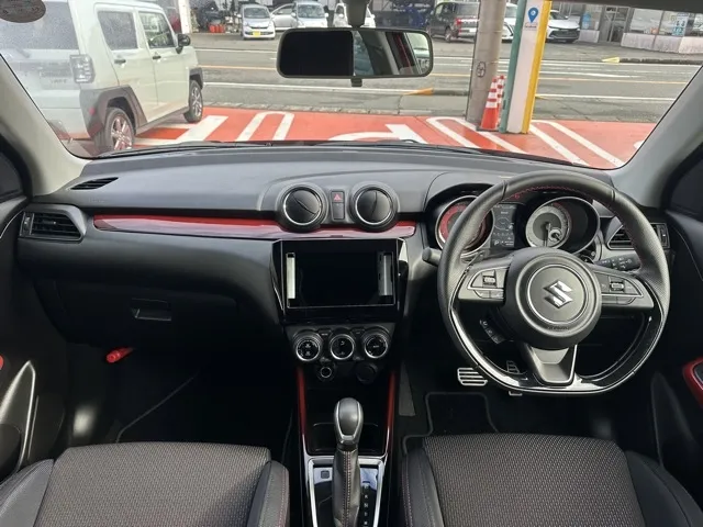 スイフト(スズキ)ベースグレード　セーフティサポート非装着車　AT中古車 5