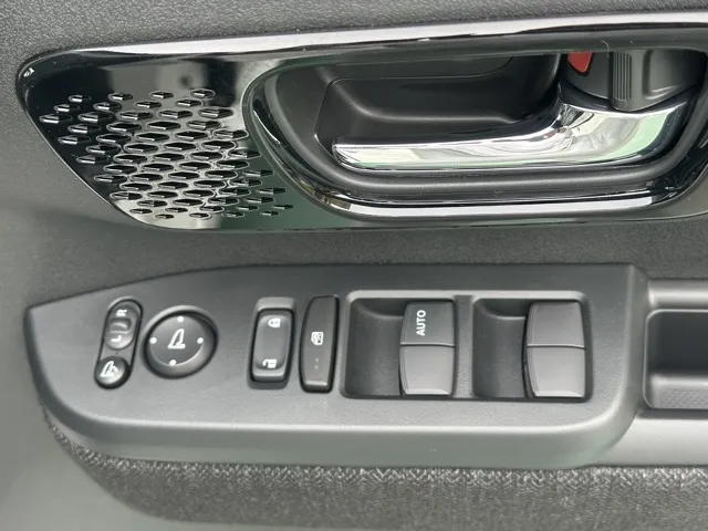 N-BOX(ホンダ)N-BOXカスタム BLACK STYLE届出済未使用車 15