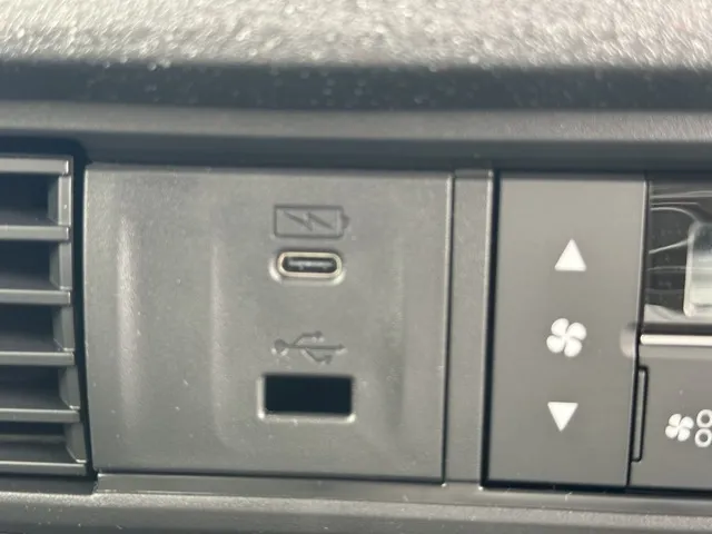 N-BOX(ホンダ)N-BOXカスタム BLACK STYLE届出済未使用車 19