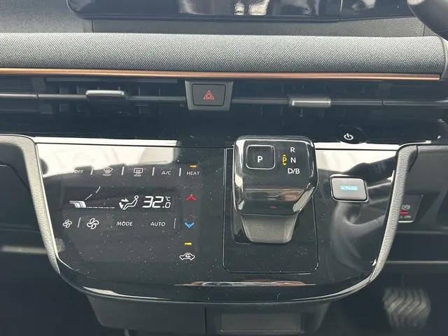 サクラ(ニッサン)X中古車 14