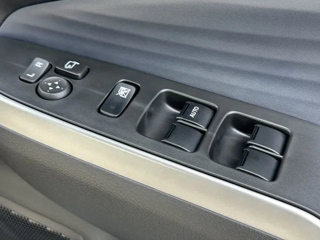 ソリオ(スズキ)ハイブリッドMZ登録済未使用車 14