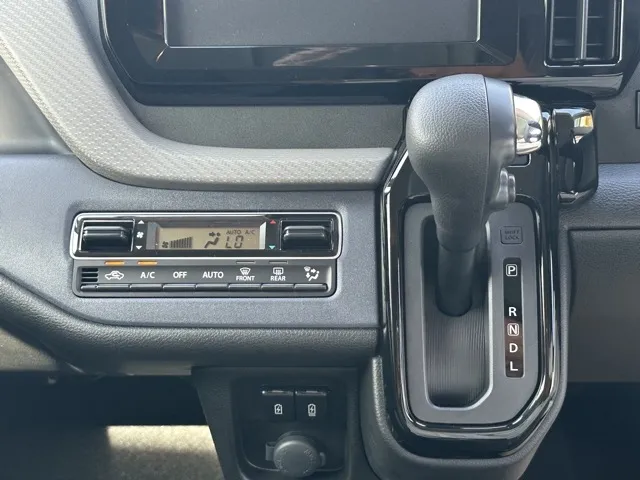 ソリオ(スズキ)ハイブリッドMZ登録済未使用車 16