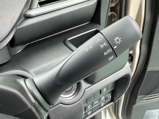 ソリオ(スズキ)ハイブリッドMX登録済未使用車 17