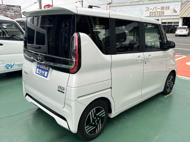 ルークス(ニッサン)ハイウェイスターXレンタＵＰ 12