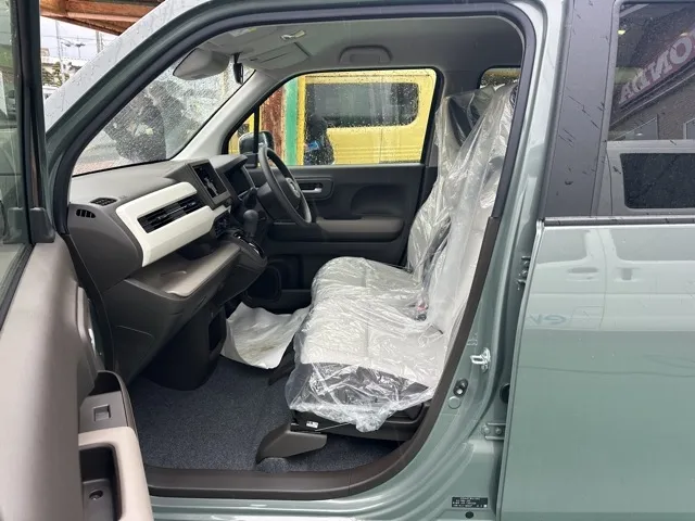 N-WGN(ホンダ)L ファッションスタイル届出済未使用車 3