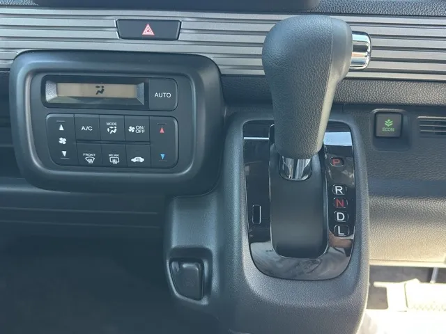 N-VAN(ホンダ)FUNターボ届出済未使用車 19