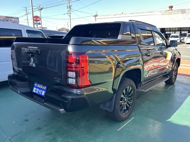 トライトン(三菱)GSR中古車 10