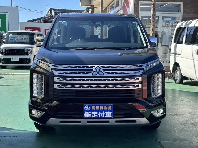 デリカD:5(三菱)Ｐ 8人 ナビ取付PKGⅡ オートステップ付レンタＵＰ 27