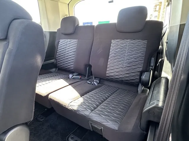 デリカD:5(三菱)Ｐ 8人 ナビ取付PKGⅡ オートステップ付レンタＵＰ 5