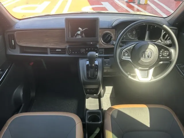 N-ONE(ホンダ)オリジナル スタイルプラスアーバン中古車 5