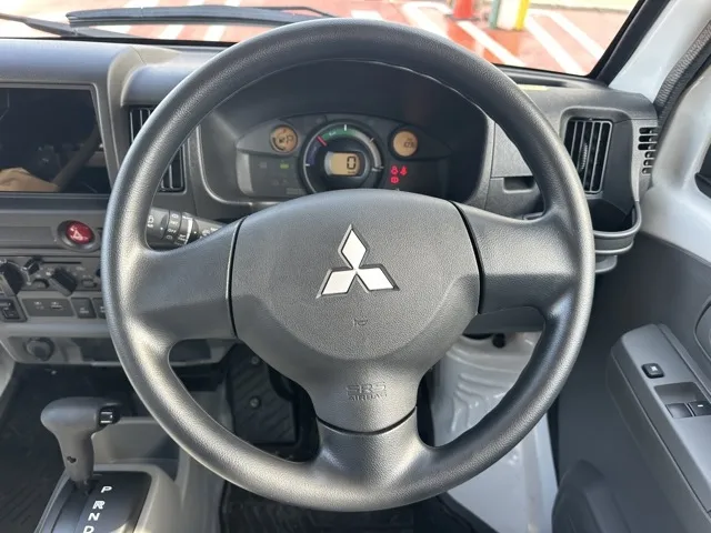 ミニキャブバン(三菱)CD 20.0kwh 2シーター 急速充電機能付レンタＵＰ 7