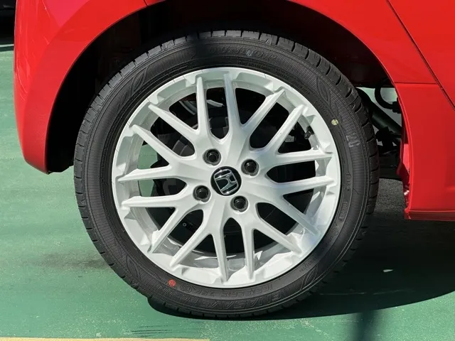 N-ONE(ホンダ)ＲＳ ６ＭＴ届出済未使用車 11