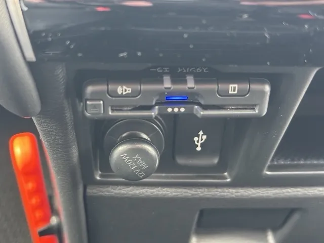 デリカD:5(三菱)Ｐ 8人 ナビ取付PKGⅡレンタＵＰ 15