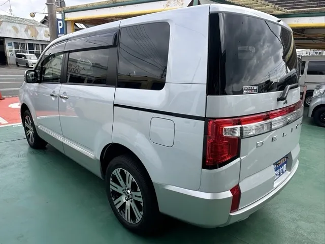 デリカD:5(三菱)Ｐ 8人 ナビ取付PKGⅡレンタＵＰ 2