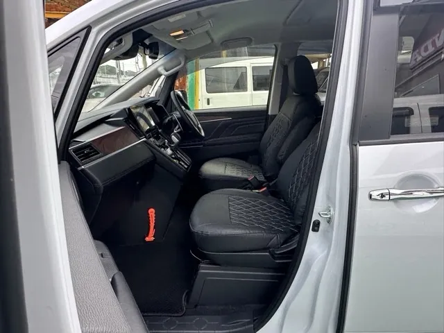 デリカD:5(三菱)Ｐ 8人 ナビ取付PKGⅡレンタＵＰ 3